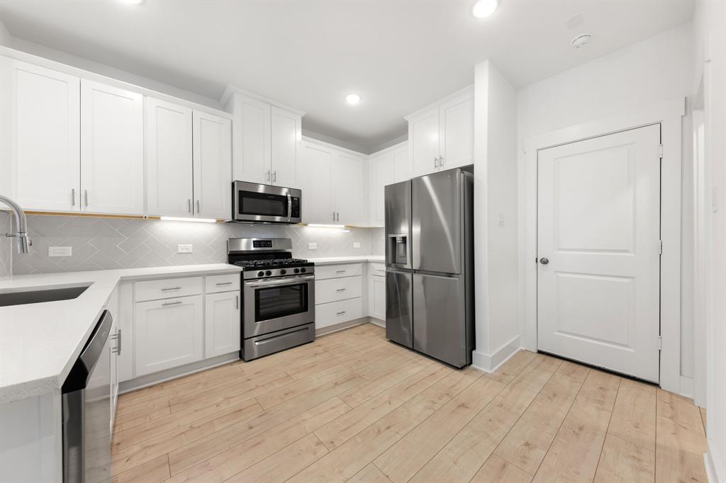 VIRIDIAN VILLAGE 2D - Residential