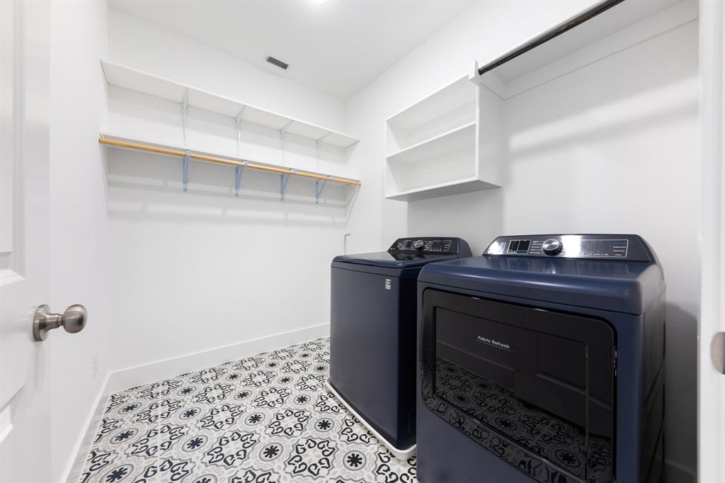 VIRIDIAN VILLAGE 2D - Residential