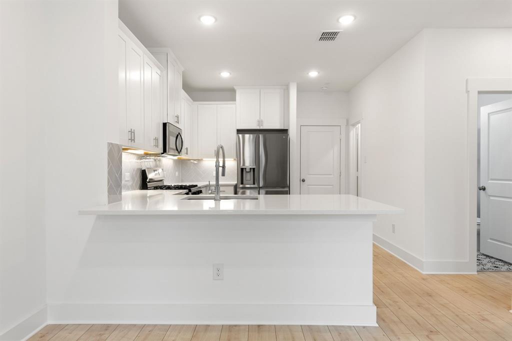 VIRIDIAN VILLAGE 2D - Residential