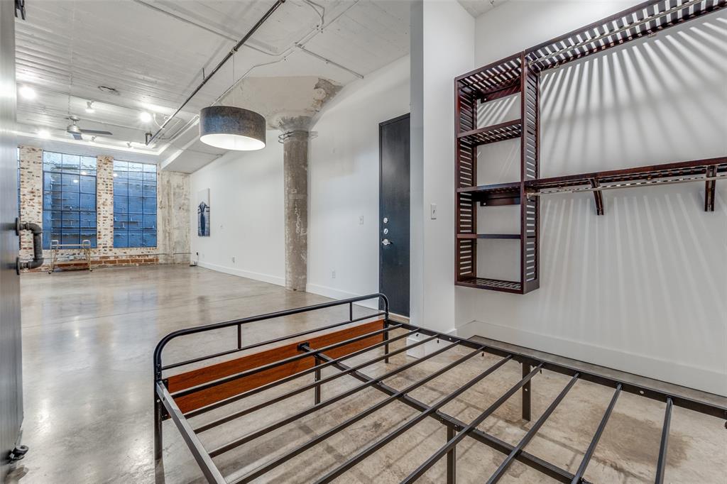 1122 Jackson Street 922