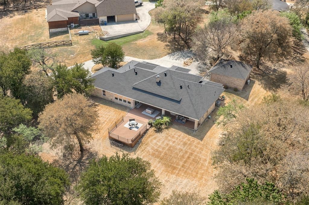 6413 Shoreline Drive
