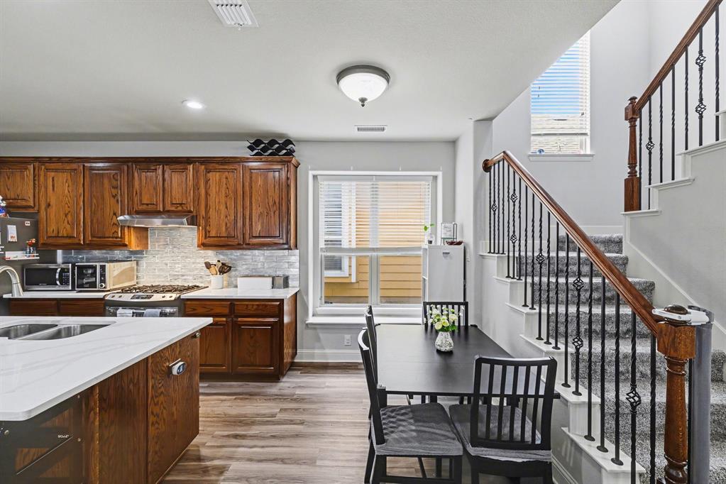 Sea Pines Village At Savannah - Residential
