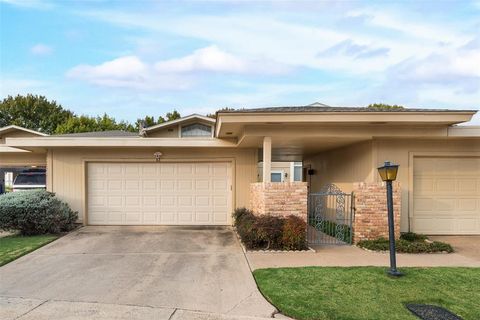 61 One Main Place Benbrook TX 76126