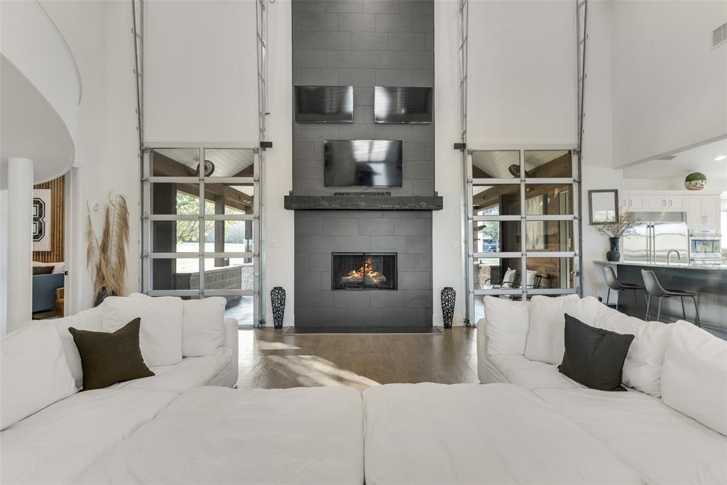 E Teal - Residential