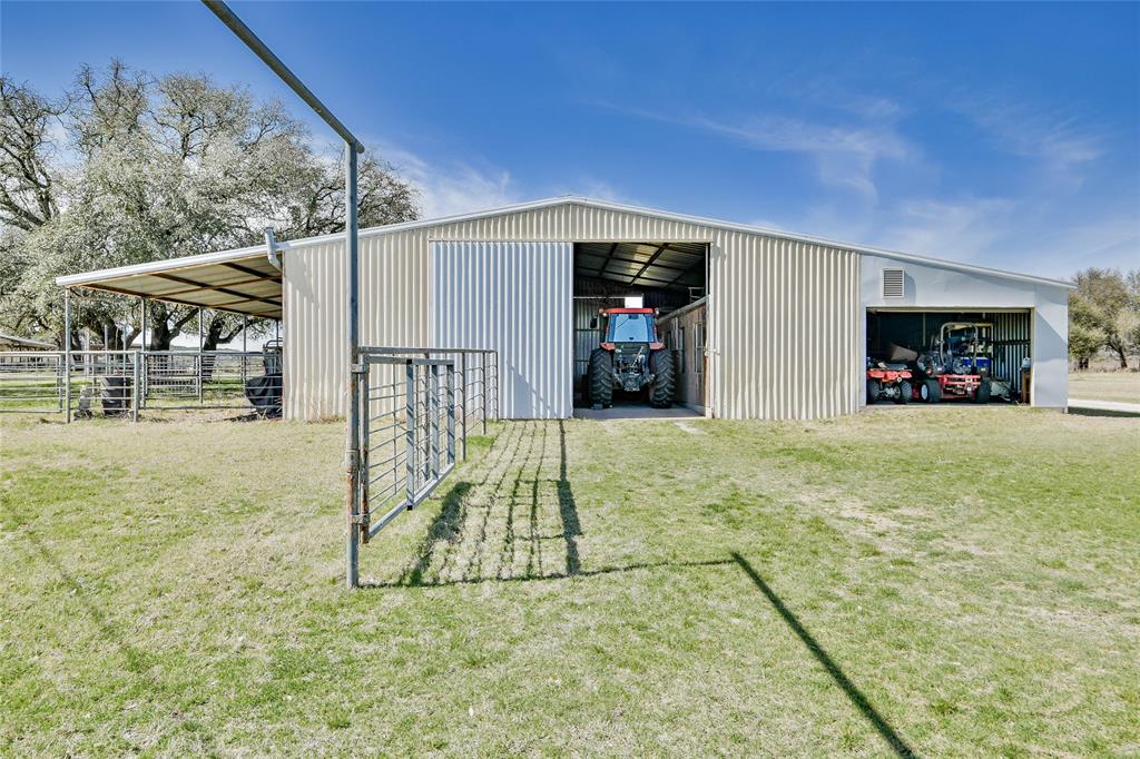 A31 H FIELDS TRACT - Farm