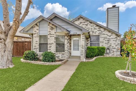 A home in Lewisville