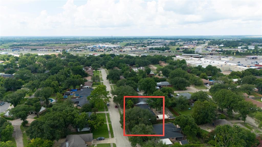1002 Royal Drive