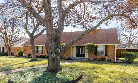 7812 La Cosa Drive Dallas TX 75248
