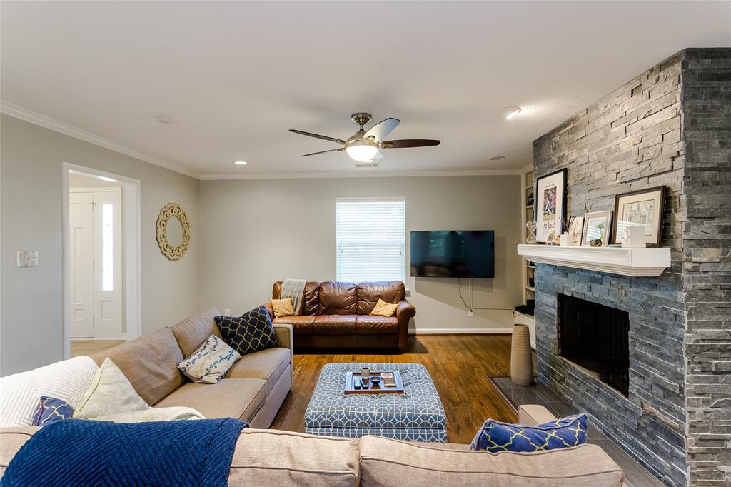 7812 La Cosa Drive
