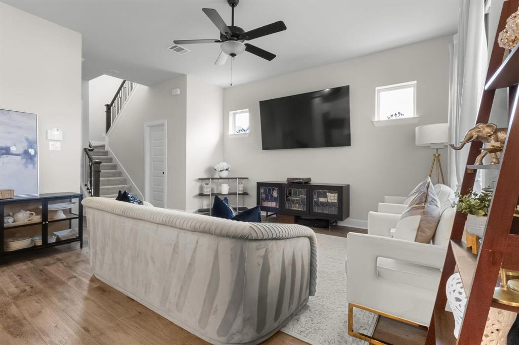 Lakeside Viridian Collins East - Residential Lease