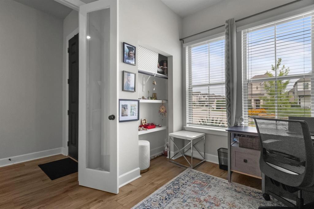 Lakeside Viridian Collins East - Residential Lease