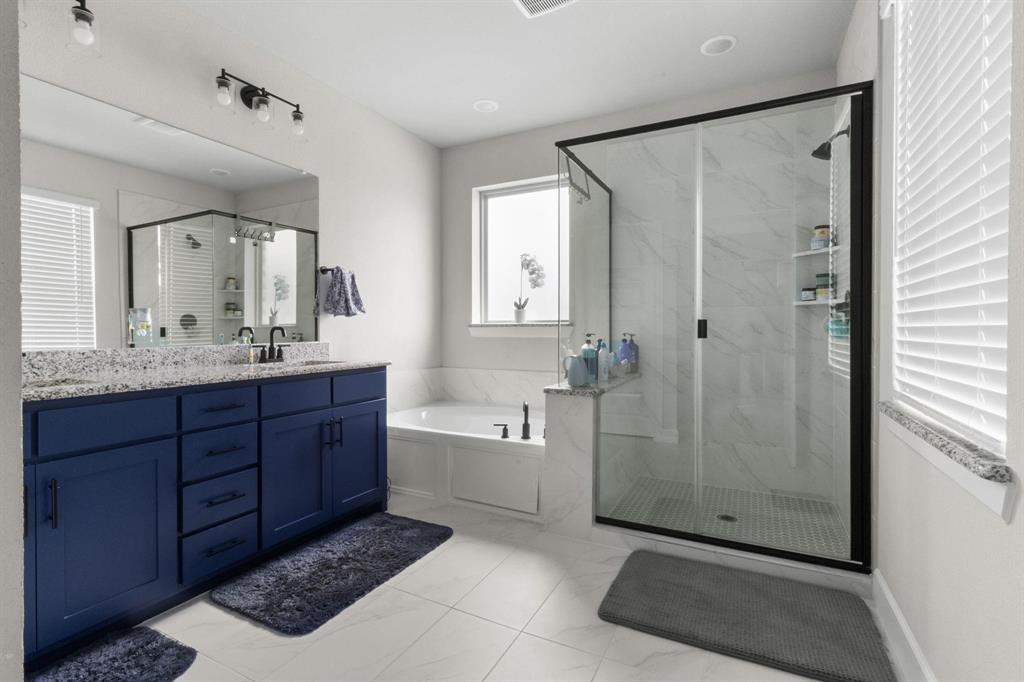 Lakeside Viridian Collins East - Residential Lease