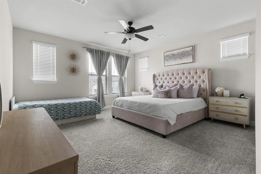 Lakeside Viridian Collins East - Residential Lease