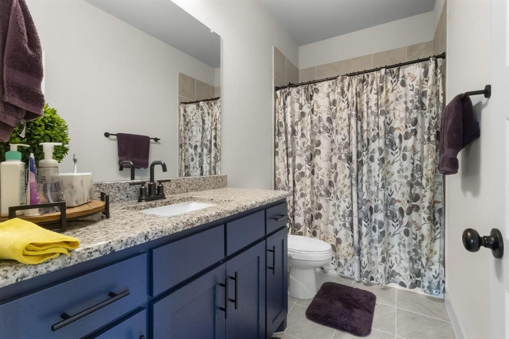 Lakeside Viridian Collins East - Residential Lease