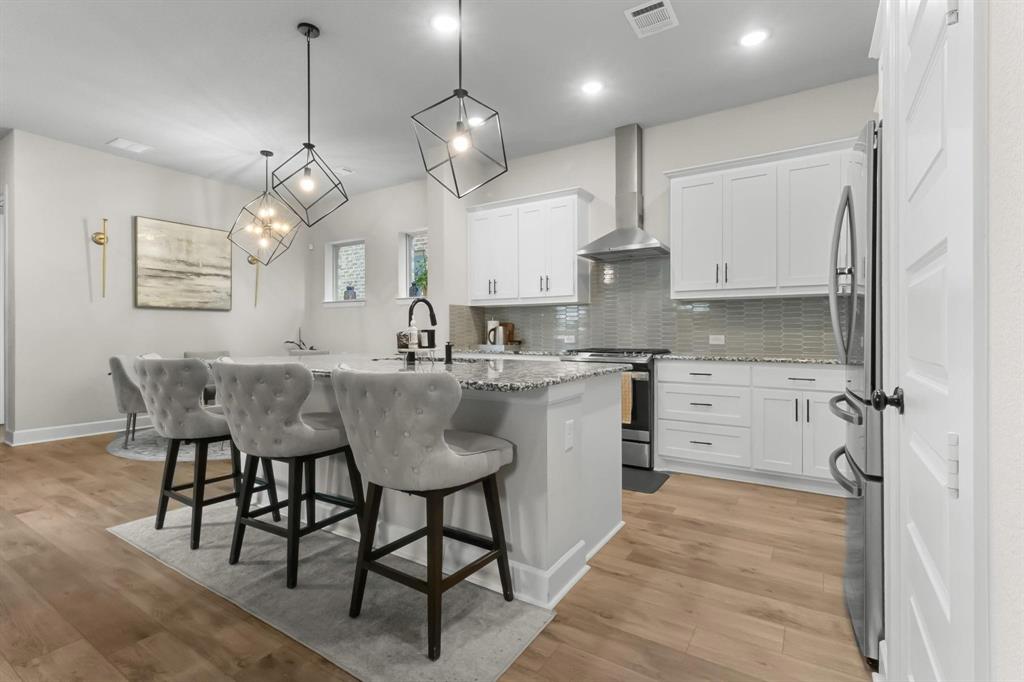 Lakeside Viridian Collins East - Residential Lease