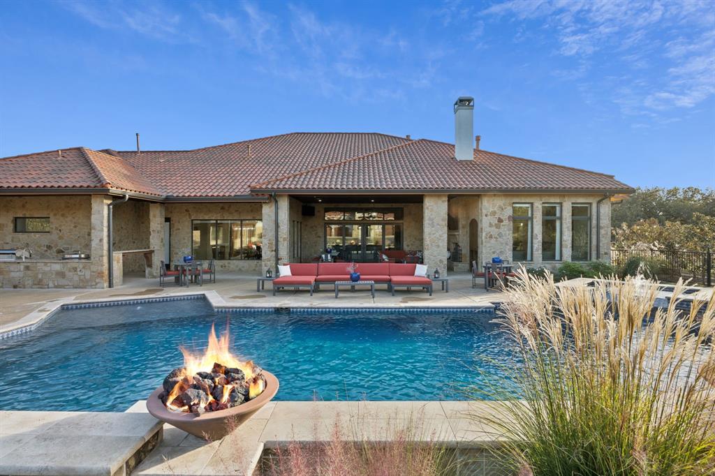 Roberts Cut Off - Residential