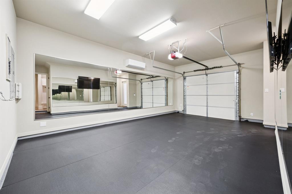 Roberts Cut Off - Residential