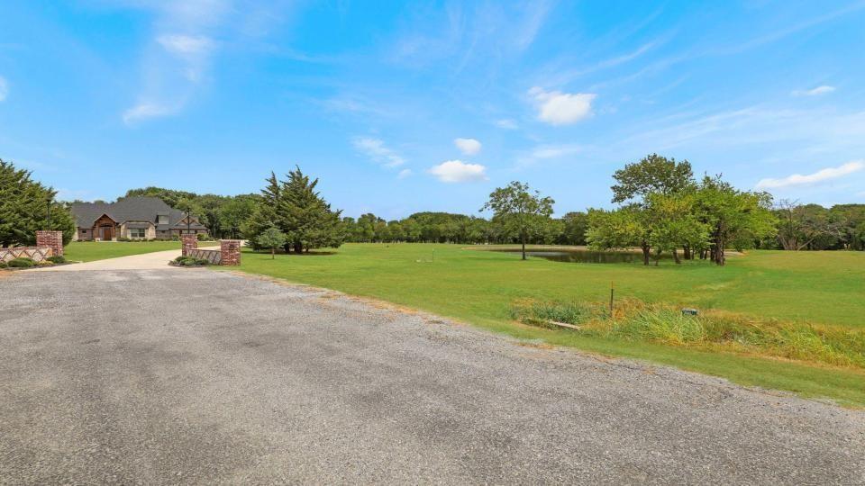 334 Golf Walk Circle