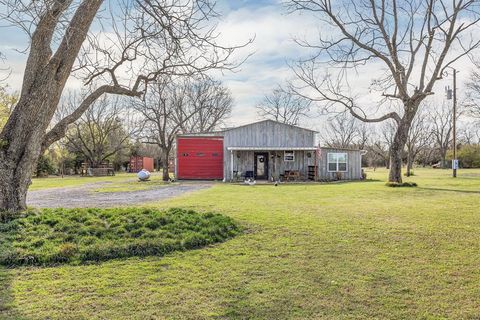 7120 County Road 206 Grandview TX 76050