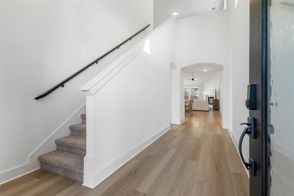 3920 Aqua Lane