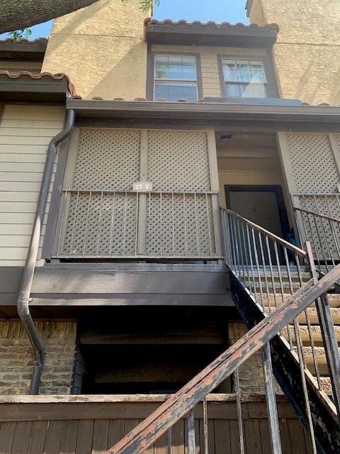 UNIVERSITY CROSSROADS - Residential