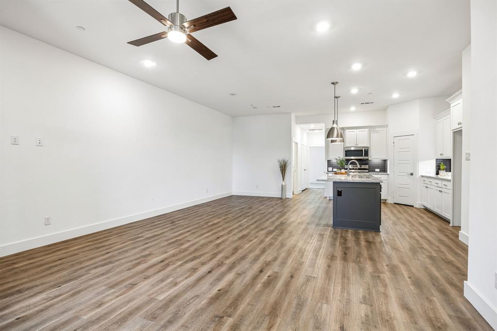 603 Cloverleaf Drive