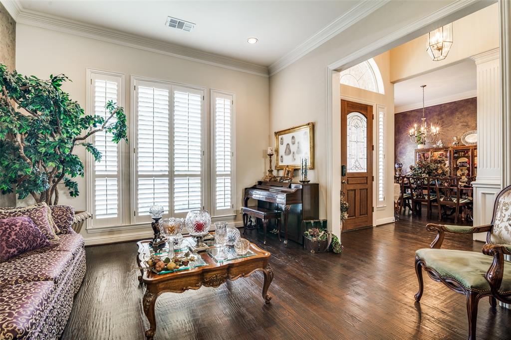 2305 Rosser Court