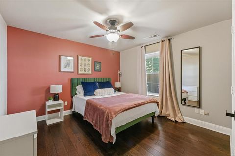 Tiny photo for 4007 Brownstone Court, Dallas, TX 75204 (MLS # 21076577)