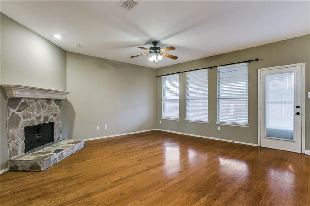 208 N Arbor Ridge Drive