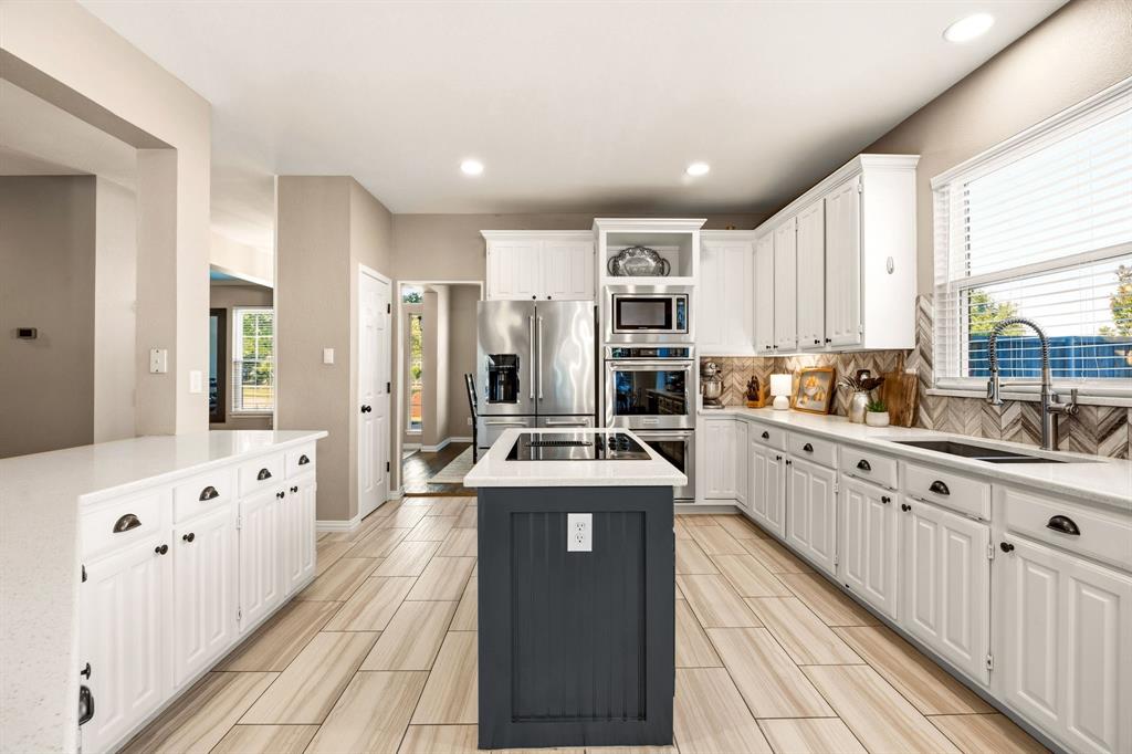 Wellington Ridge Manor - Residential