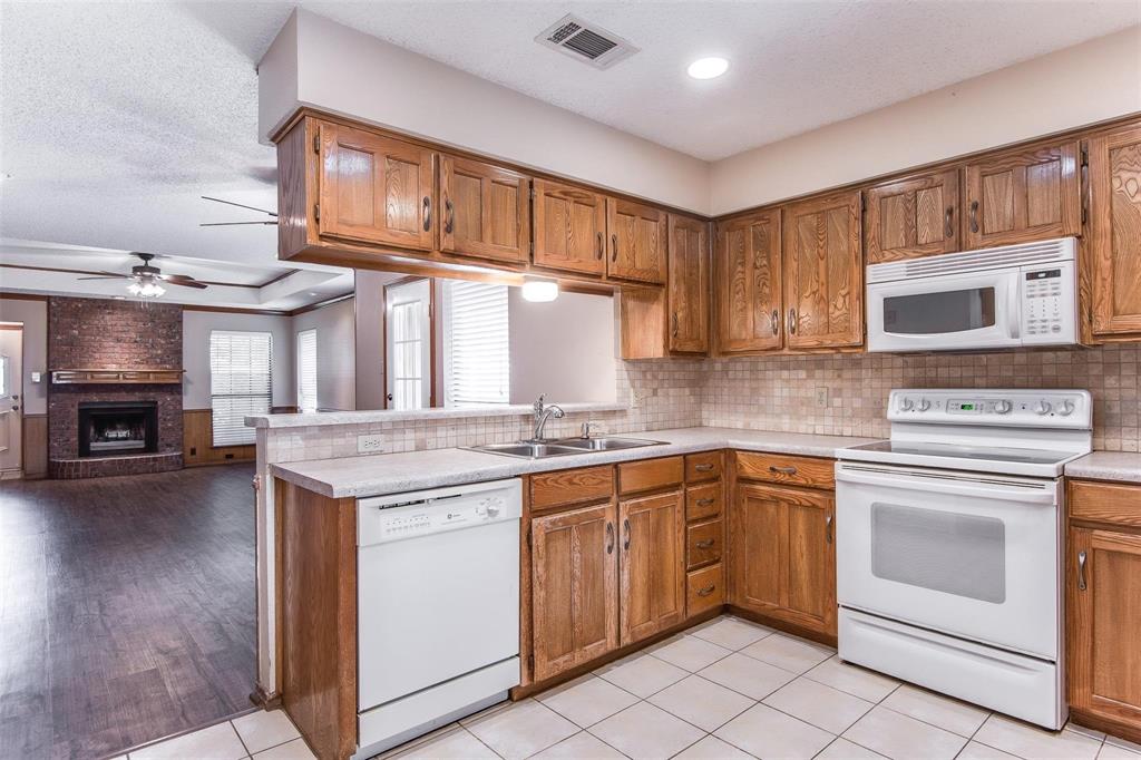 3924 Wentworth Drive