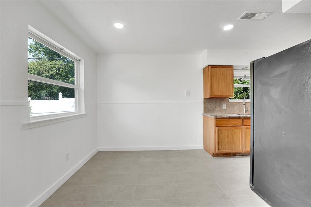 ASTOR HEIGHTS ADDITION BLOCK 8 LOT 37 - Residential