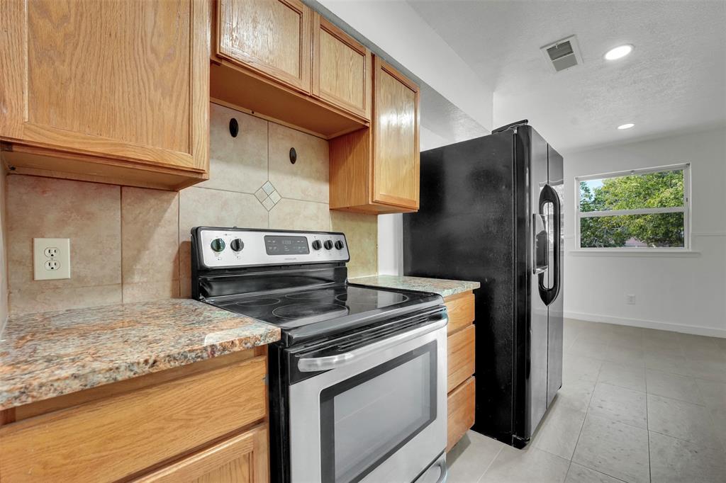 ASTOR HEIGHTS ADDITION BLOCK 8 LOT 37 - Residential