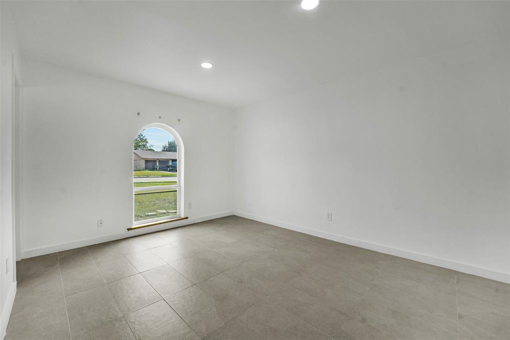 ASTOR HEIGHTS ADDITION BLOCK 8 LOT 37 - Residential