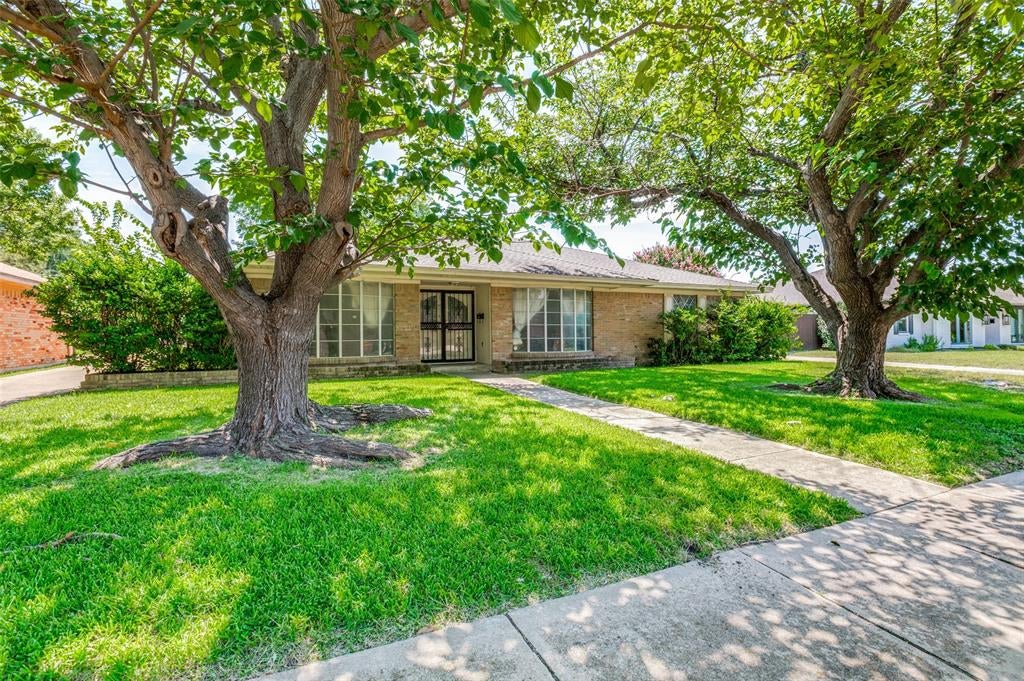 10512 Royal Chapel Drive