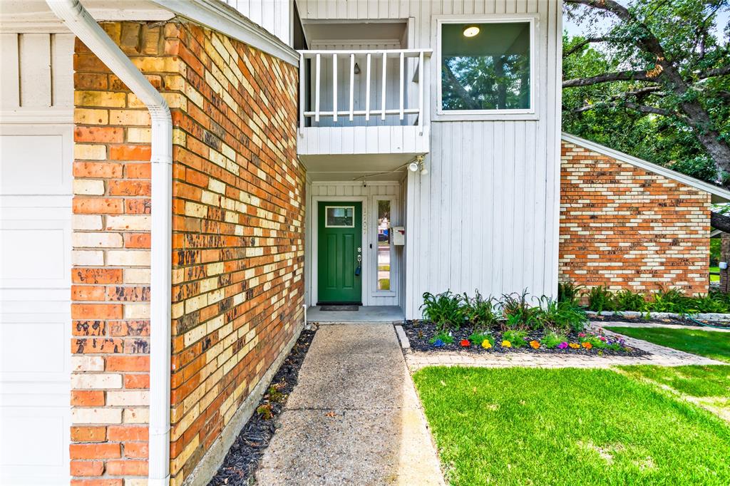 Country Place Twnhs 01 - Residential