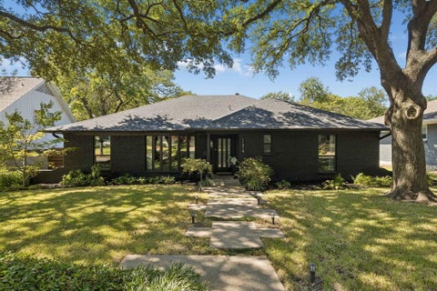 Photo of 11919 Brookmeadow Lane, Dallas, TX 75218 (MLS # 21392788)
