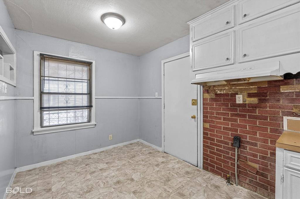 E Sunset Acres Sub - Residential Lease