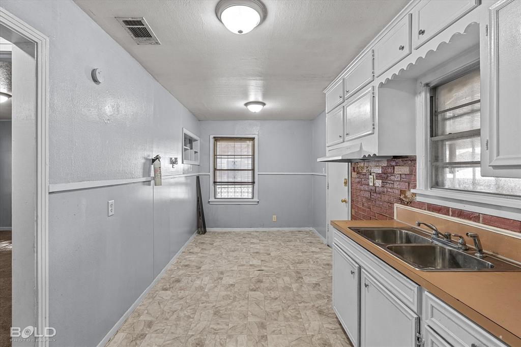 E Sunset Acres Sub - Residential Lease