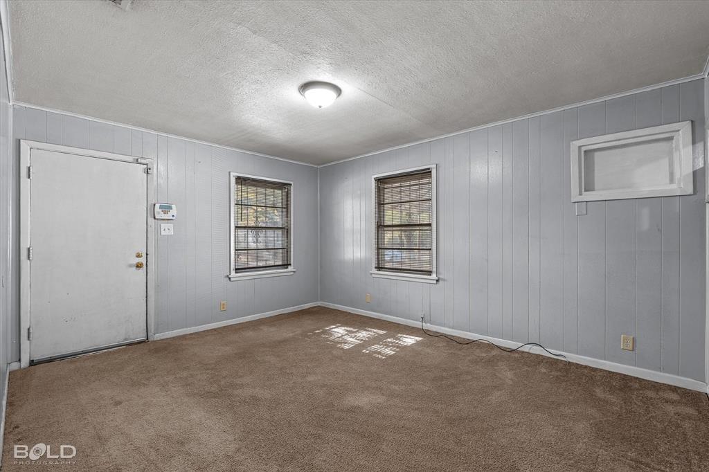 E Sunset Acres Sub - Residential Lease