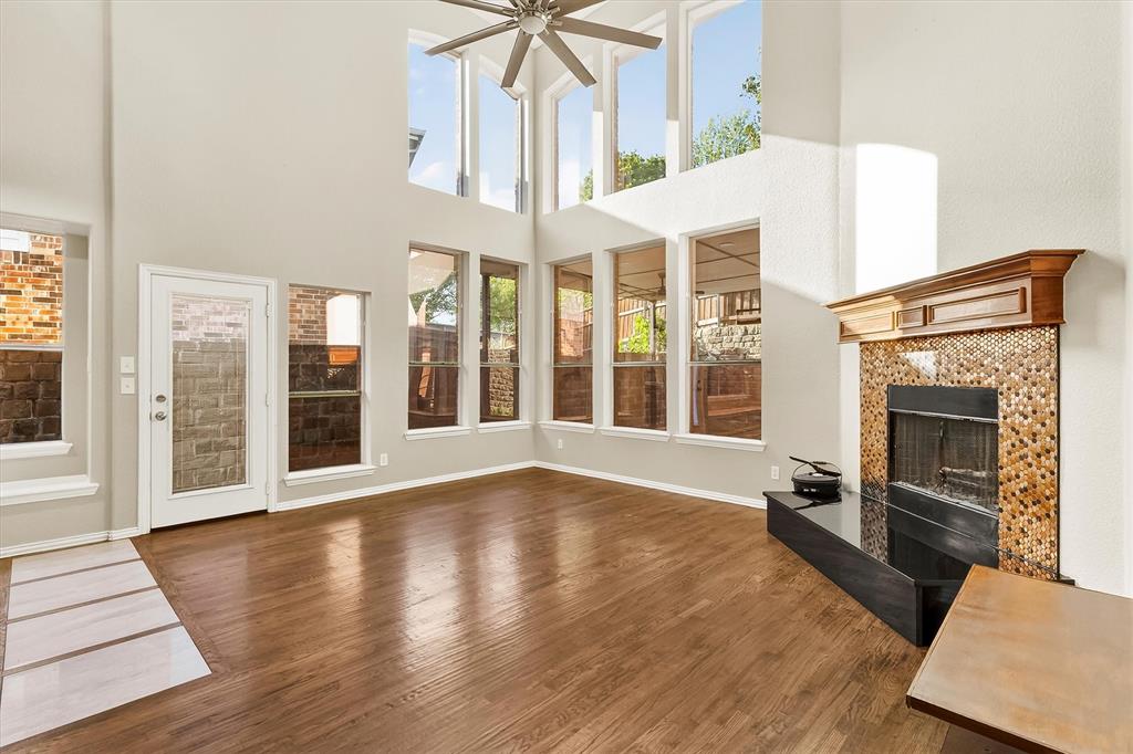 405 Twin Knoll Drive