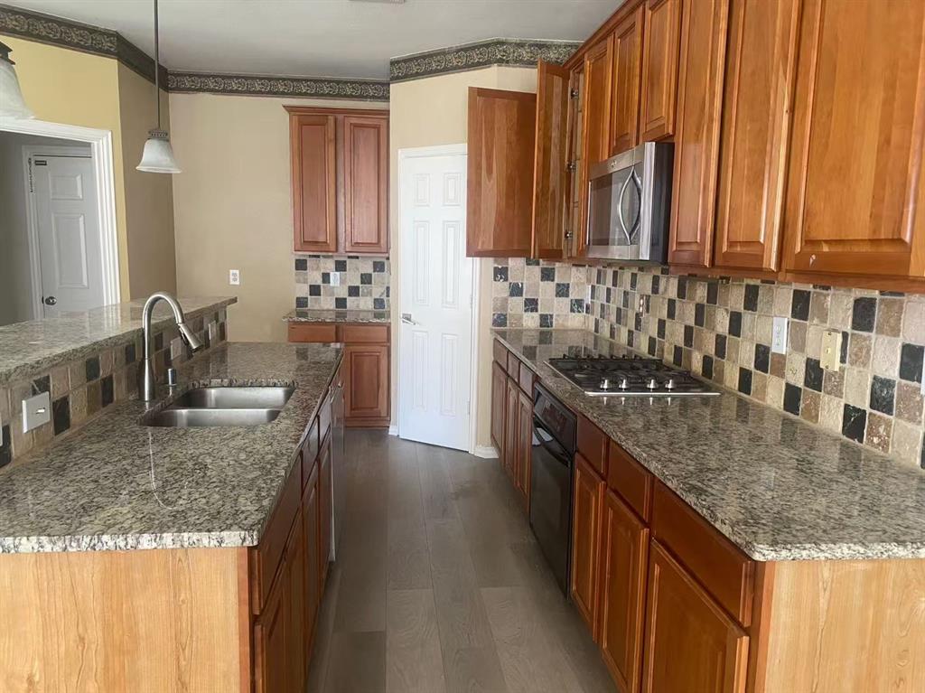 6579 Longhorn Trail
