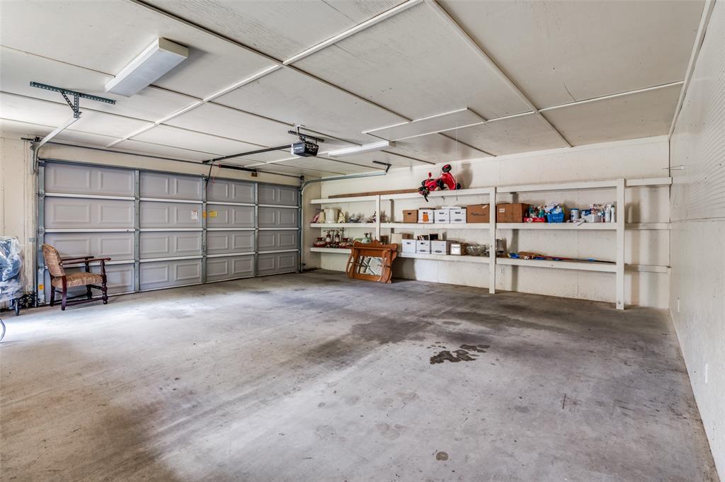 Shadow Wood Estate - Residential