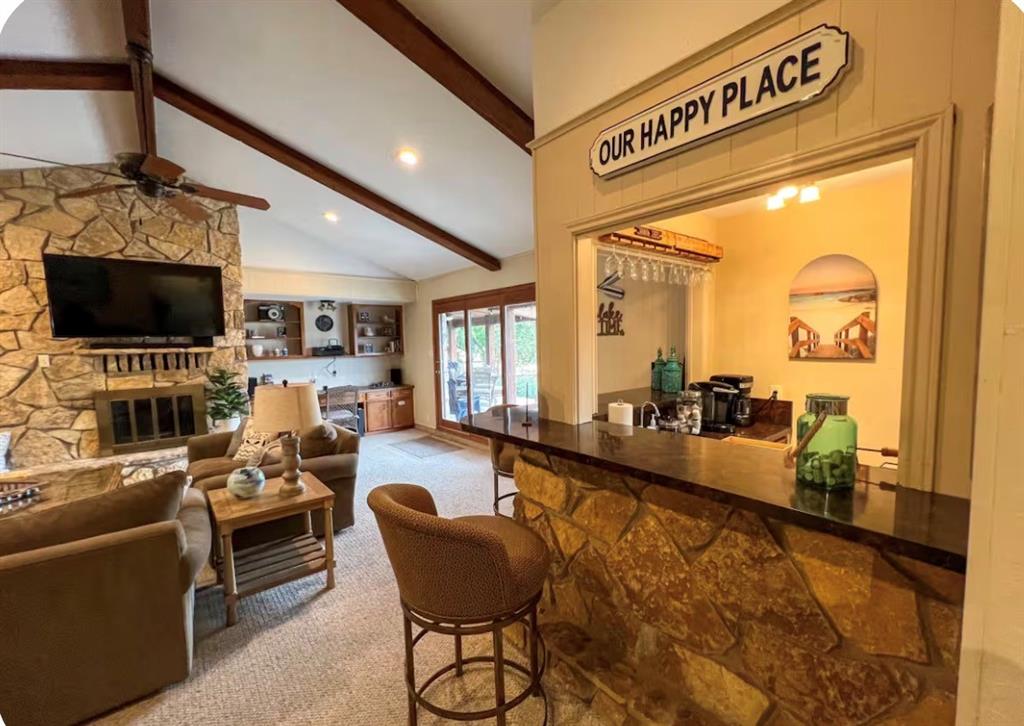 422 granada calle Court