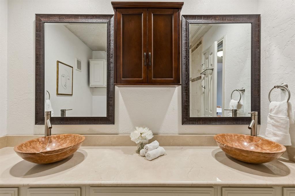 Williamsburg Condo Ph 02 - Residential