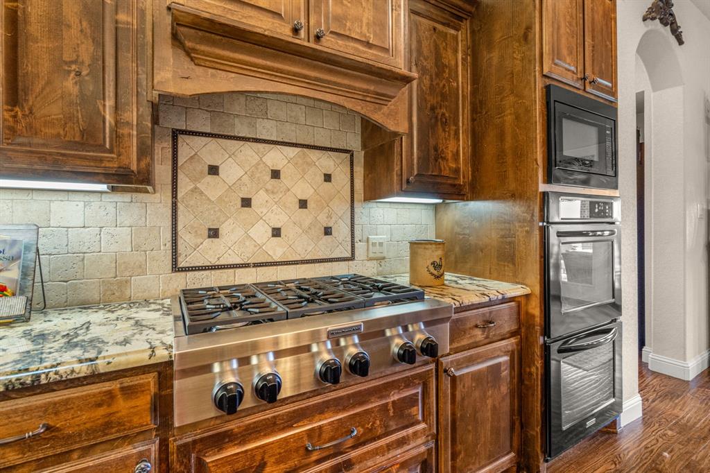 Bella Flora - Residential