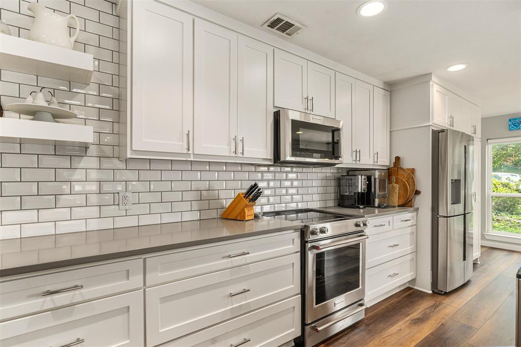 6949 Terry Trace