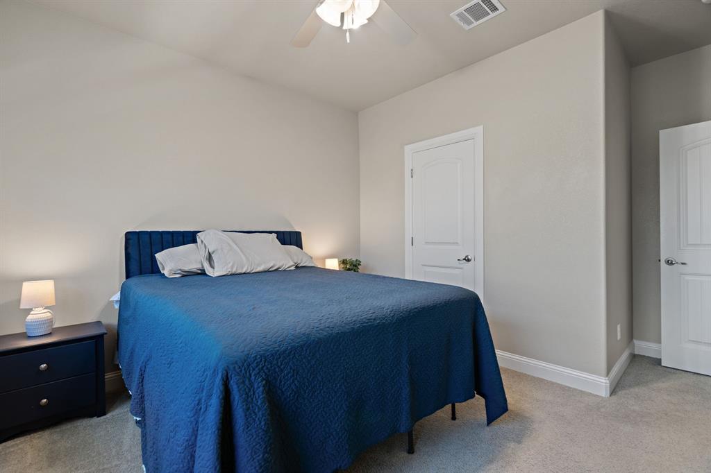 Olde Town At The Square - Residential