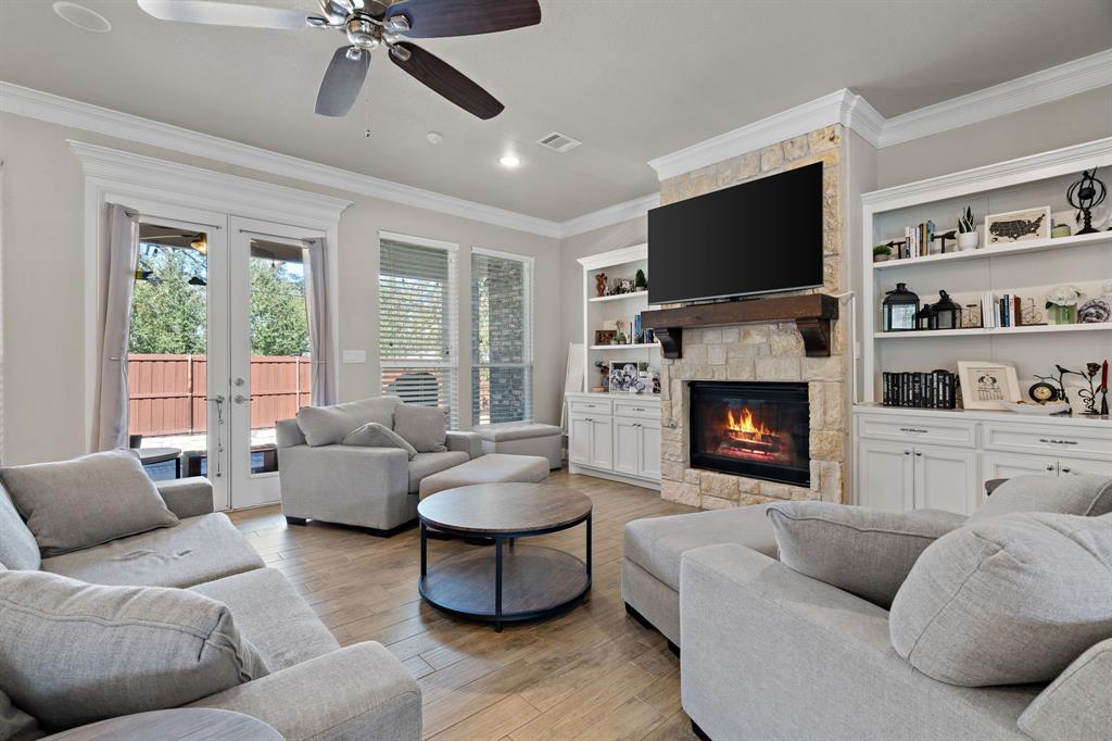 Olde Town At The Square - Residential