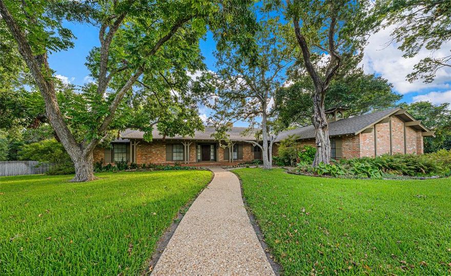 Exceedingly rare and nearly impossible to find, lakeview homes for sale in Waco are so uncommon that most trade hands before even coming to market.  The ultra-coveted 'sunset view' homes are even more scarce because their caretakers simply don't want to leave.  Once they do, the homes often require significant investments in deferred maintenance, foundation work, and require the new owners to manage quirky floor plans with stairs leading to primary bedrooms, if not all bedrooms.   ~~~   Presenting a unique opportunity to acquire nearly 4,000 square feet in a single level with sublime sunset views; this distinctive residence is simply peerless in today's market.  From it's generous deck to the swath of windows lining the back of the home, this home consummately captures the very views which make this extraordinary location so desirable.   ~~~   Showcasing a floorplan with superb flexibility, the home's three bedrooms, three living areas, two dining areas, and powder bath combine to create an exceptional canvas ready for updating with little to no changes required.  Generous rooms, multiple potential uses and even a doubling of the spacious primary suite are all possible and enticing.  There's simply no bad choice at this picture perfect home!   ~~~   Buyers of 'sunset view' homes are often confronted with multiple offers and a high stress purchase.  Should you be seeking this distinctive opportunity, pace is of paramount importance.  Call or text today to realize the views of your dreams and reserve this storied home for your own legacy.